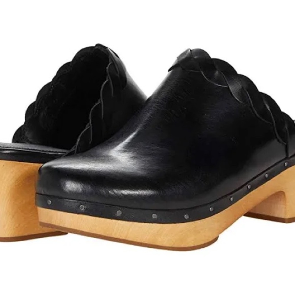 NIB FRYE Women's Millie Clogs COLOR: BLACK SIZE: 6